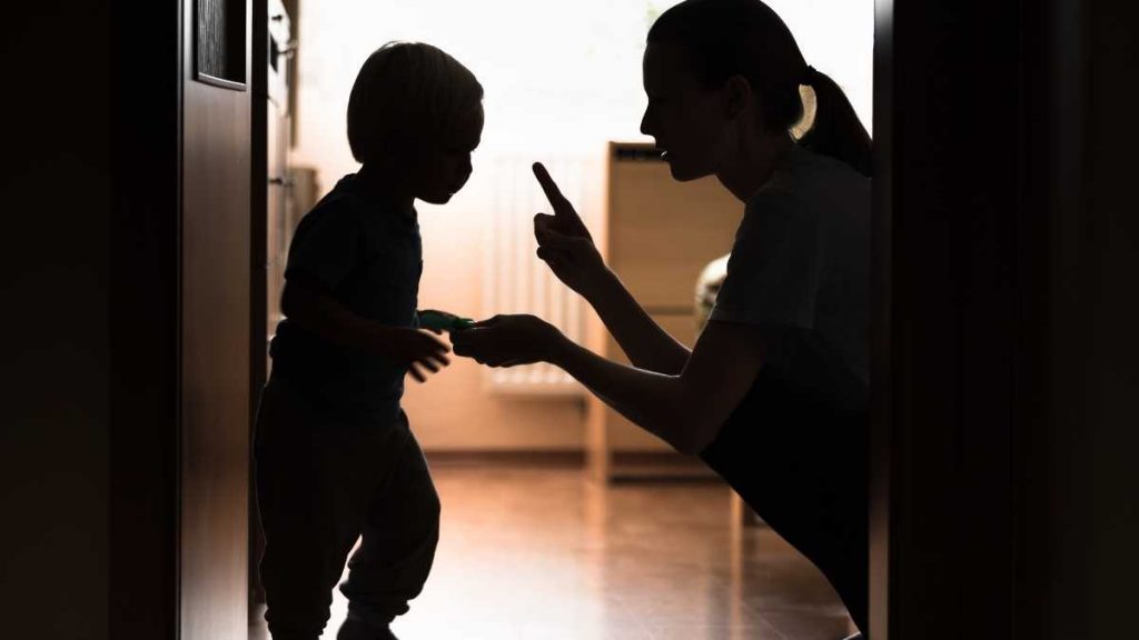 mom telling child off